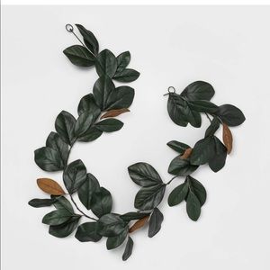 72X6 Artificial magnolia leaves garland green